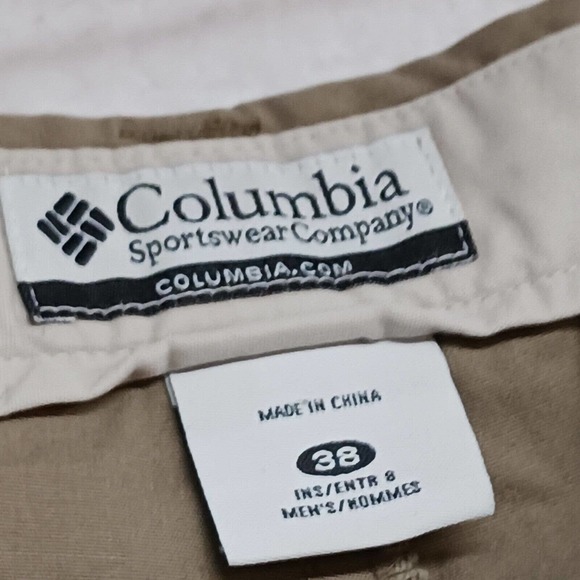 Columbia Sportswear Pleated Front Shorts Size 38 Waist 8.5 Inch Inseam‎ - Picture 3 of 13